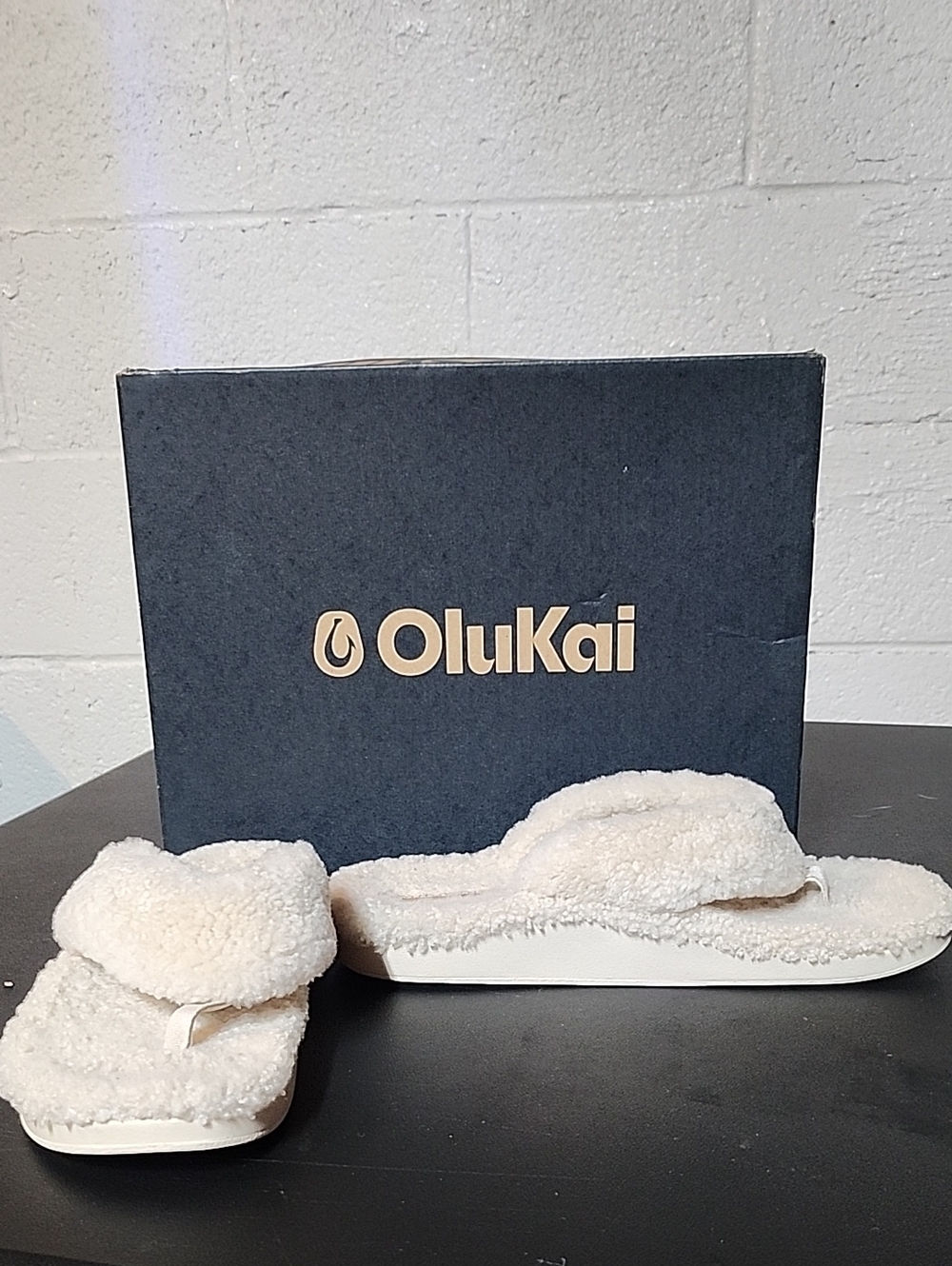 OluKai Kipea Sherpa Flip-Flop Slides in Cream